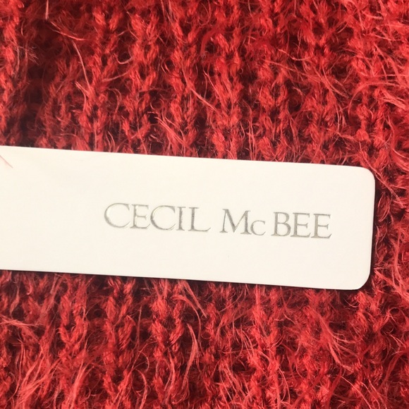 red cardigan - Picture 4 of 6